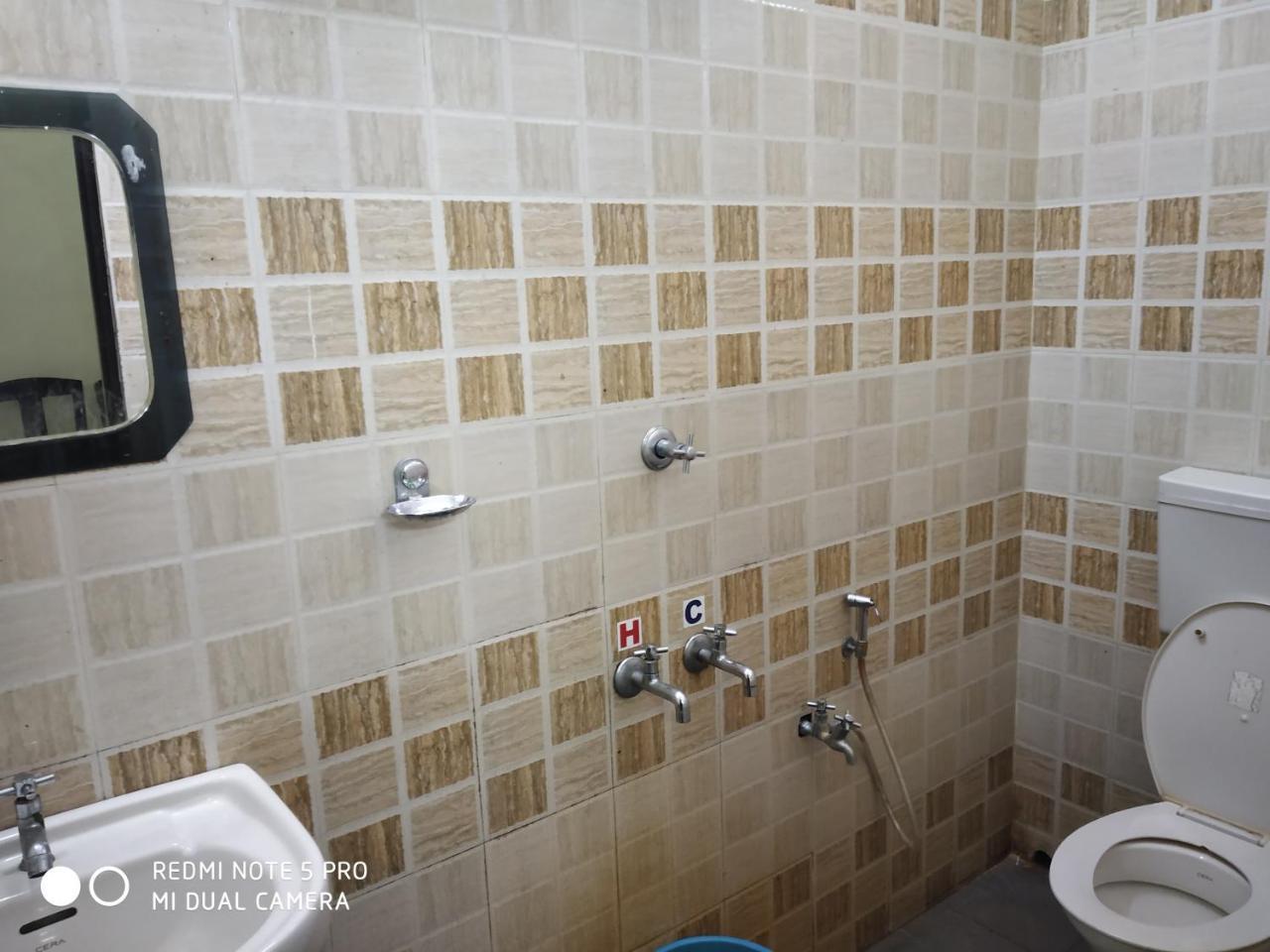Hotel Woodlands Chottanikara エクステリア 写真